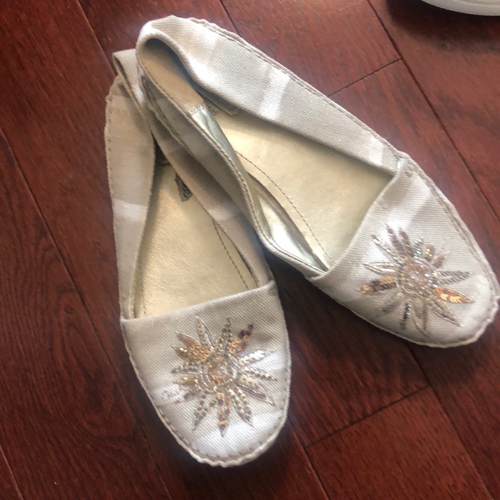 Coach flats